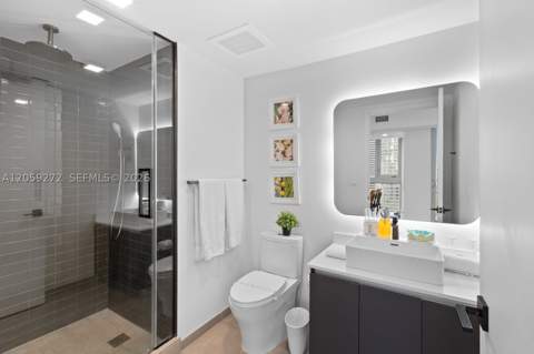 227 NE 2nd St 2202, Miami FL - photo 12 of 24