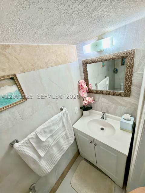 8408 SW 208th Ter, Cutler Bay FL - photo 20 of 30