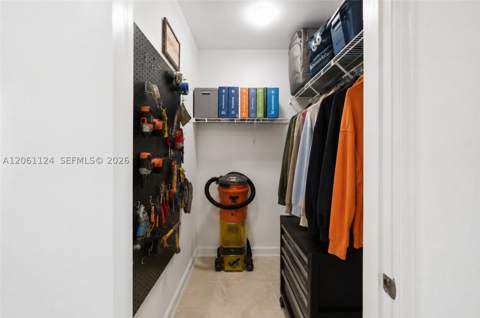 15051 Royal Oaks Ln 102, North Miami FL - photo 23 of 42