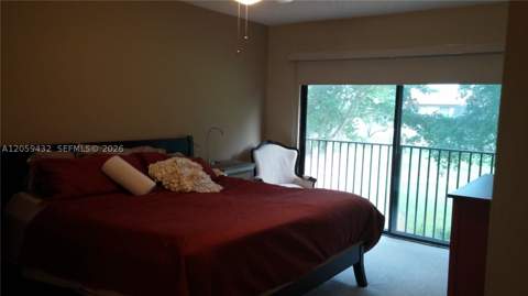 3917 Adra Ave E-46A, Doral FL - photo 15 of 20