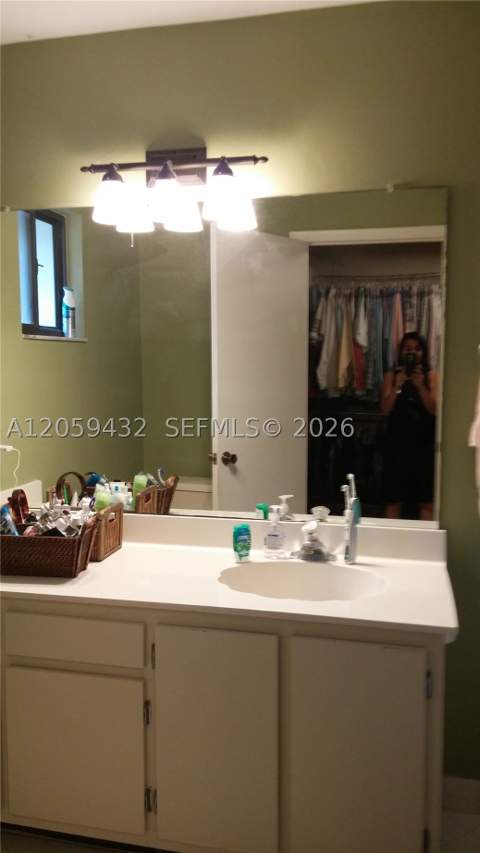 3917 Adra Ave E-46A, Doral FL - photo 16 of 20