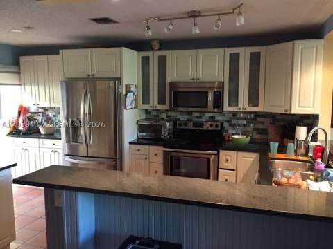 3917 Adra Ave E-46A, Doral FL - photo 8 of 20