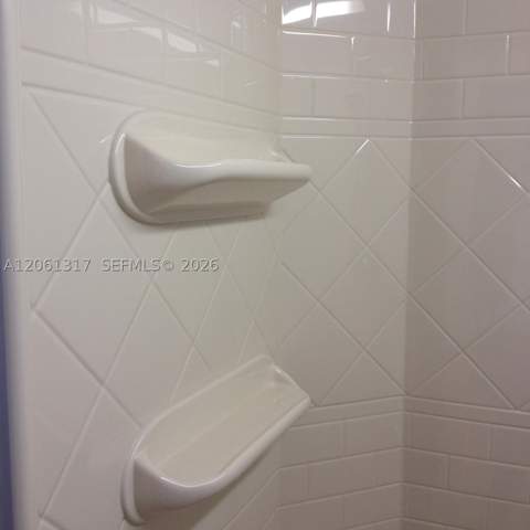 1801 S Treasure Dr 115, North Bay Village FL - photo 14 of 30