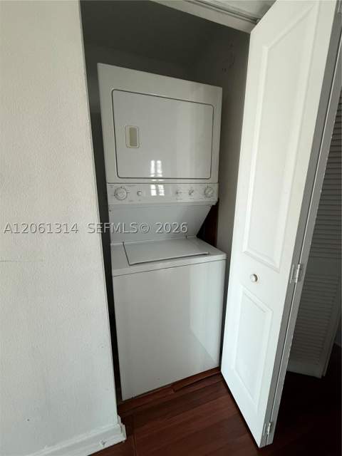 7910 Harbor Island 510, North Bay Village FL - photo 15 of 16