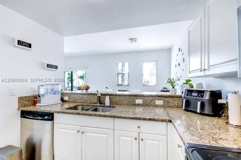 11403 NW 89th St 217, Doral FL - photo 15 of 44