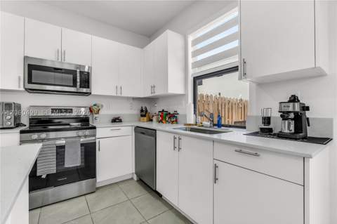 12911 SW 231st Ter, Miami FL - photo 9 of 48