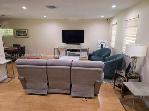 15331 Durnford Dr, Miami Lakes FL - photo 9 of 13