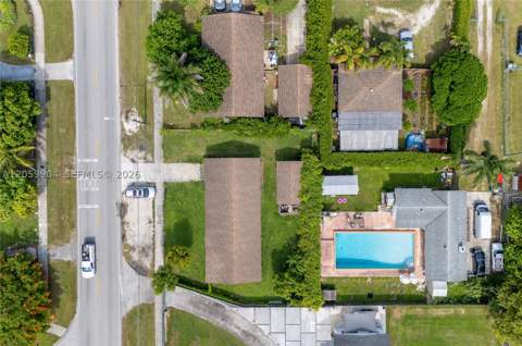 822 NW 15th St, Homestead FL - photo 7 of 9