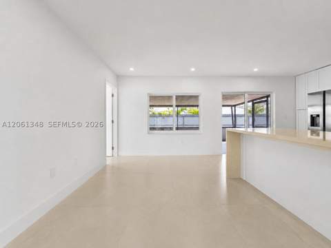 16100 NW 28th Ct, Miami Gardens FL - photo 15 of 47