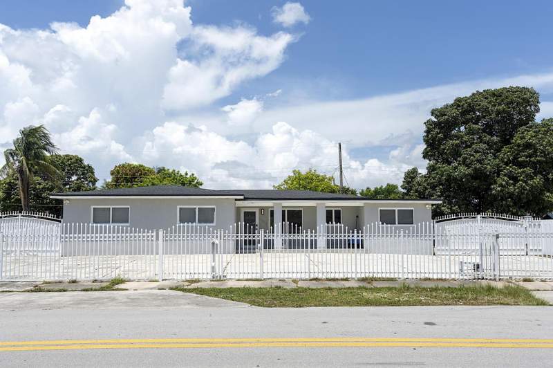 3 bedroom SingleFamilyResidence at 17840 NW 28th Court, Myrtle Grove, Miami Gardens — photo 2