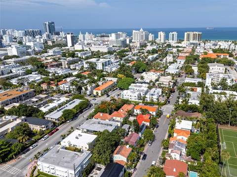 821 Espanola Way, Miami Beach FL - photo 6 of 7