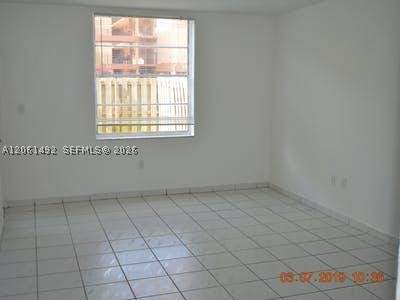 5625 W 20th Ave 113, Hialeah FL - photo 8 of 9