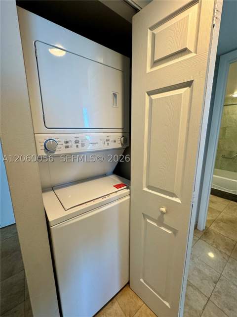 18683 Collins Ave 2006, Sunny Isles Beach FL - photo 9 of 27