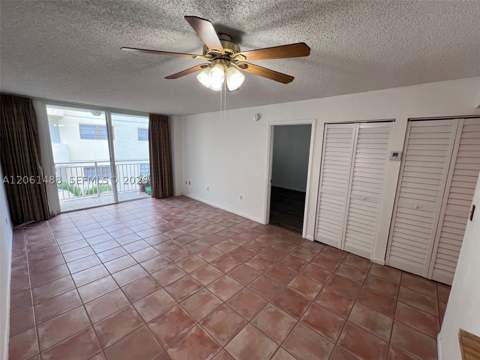 1665 Bay Rd 416, Miami Beach FL - photo 6 of 37
