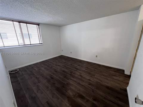 1665 Bay Rd 416, Miami Beach FL - photo 9 of 37