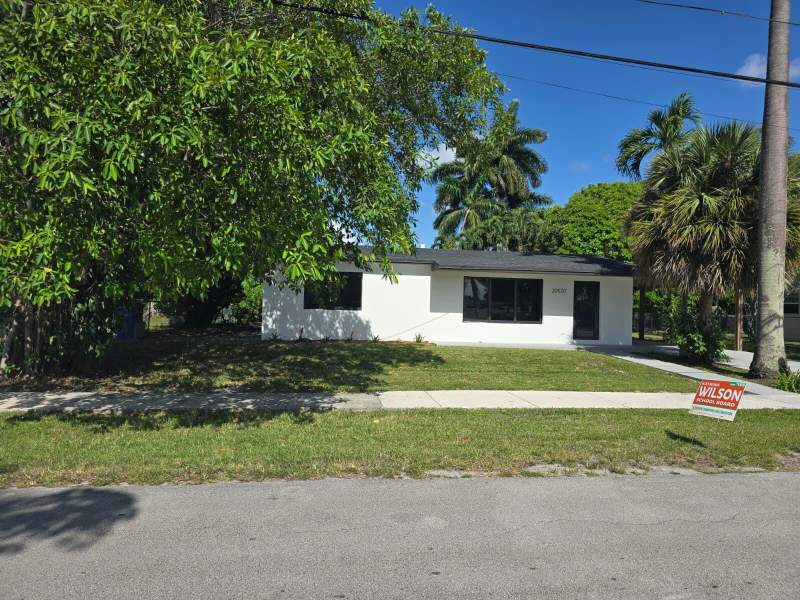 3 bedroom SingleFamilyResidence at 20520 NW 26TH Court, LAKE LUCERNE SEC 4, Miami Gardens — photo 2