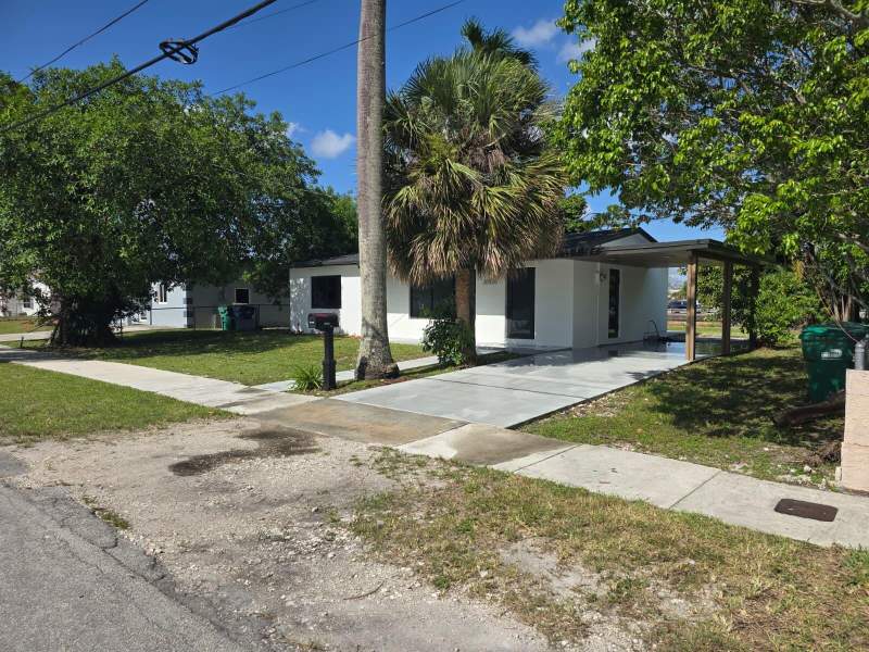 3 bedroom SingleFamilyResidence at 20520 NW 26TH Court, LAKE LUCERNE SEC 4, Miami Gardens — photo 4