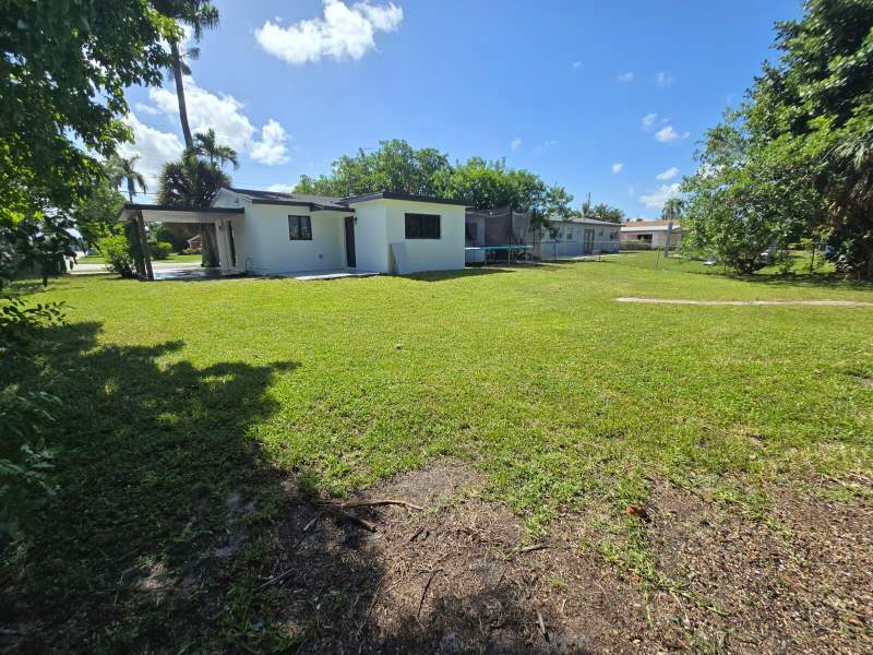 3 bedroom SingleFamilyResidence at 20520 NW 26TH Court, LAKE LUCERNE SEC 4, Miami Gardens — photo 5