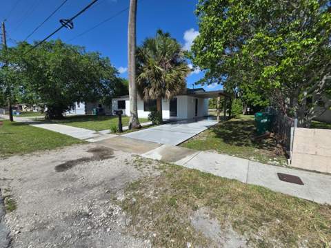 20520 NW 26TH Court, Miami Gardens FL - photo 7 of 46