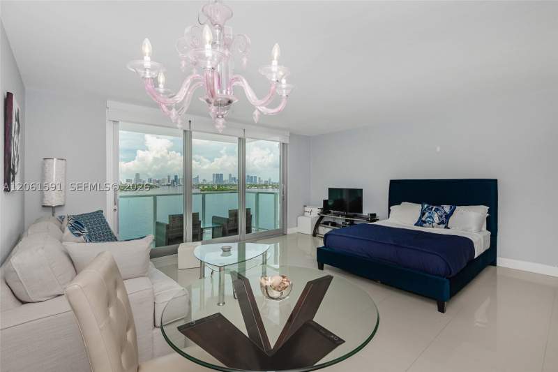 0 bedroom Condominium at 1000 West Ave 1220, Mirador 1000 Condo, Miami Beach — photo 4