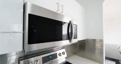 11022 NW 48th Ln, Doral FL - photo 17 of 39