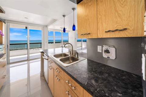 2555 Collins Ave 1511, Miami Beach FL - photo 12 of 64