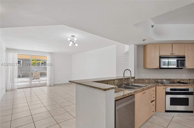 2 bedroom Condominium at 145 Jefferson Ave 417, The Courts At South Beach, Miami Beach — photo 2