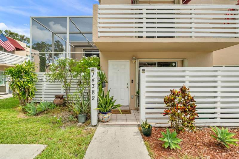 3 bedroom Townhouse at 14382 SW 97th Ter, Kendall Center, Miami — photo 4