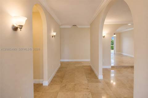8601 SW 174th St, Palmetto Bay FL - photo 11 of 40