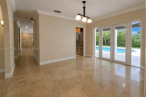 8601 SW 174th St, Palmetto Bay FL - photo 6 of 40