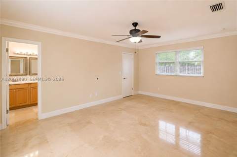 8601 SW 174th St, Palmetto Bay FL - photo 8 of 40