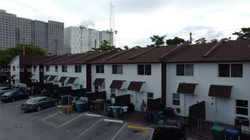 2 bedroom Condominium at 401 SW 109th Ave 23, El Polo Condo, Sweetwater — photo 1