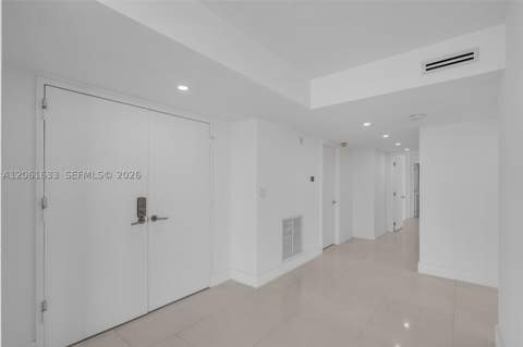 881 Ocean Dr 7H, Key Biscayne FL - photo 13 of 54