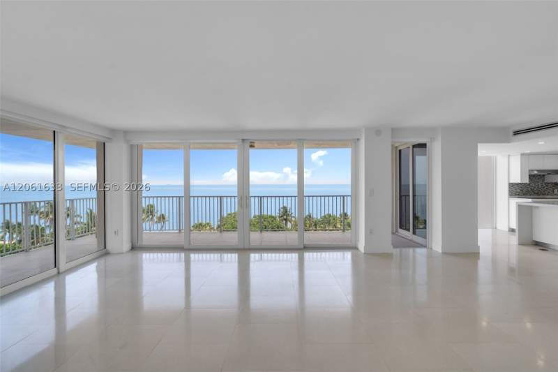 3 bedroom Condominium at 881 Ocean Dr 7H, Casa Del Mar Condo, Key Biscayne — photo 4