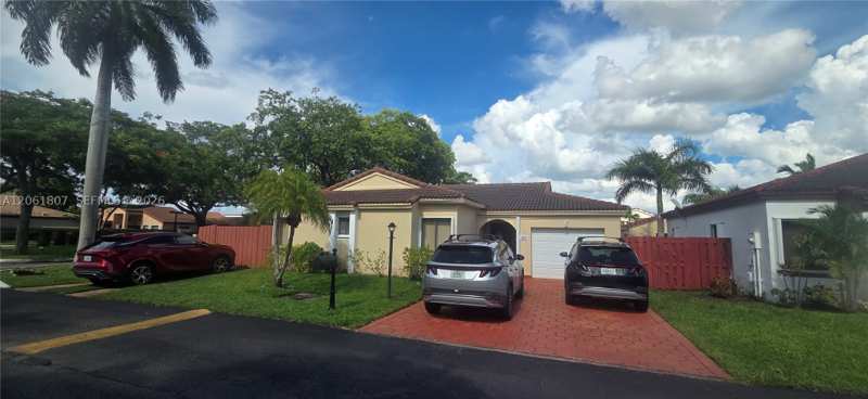 3 bedroom SingleFamilyResidence at 509 SW 87th Pl, Poinciana Pointe Phase 2, Miami — photo 1
