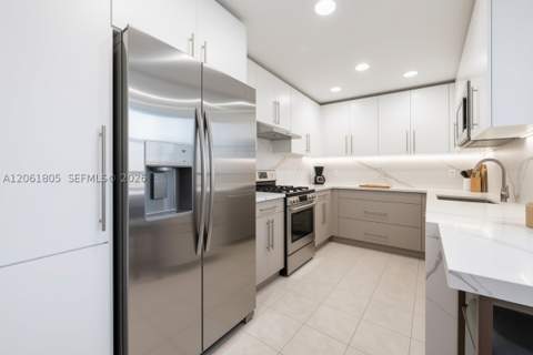 90 Edgewater Dr 501, Coral Gables FL - photo 17 of 20
