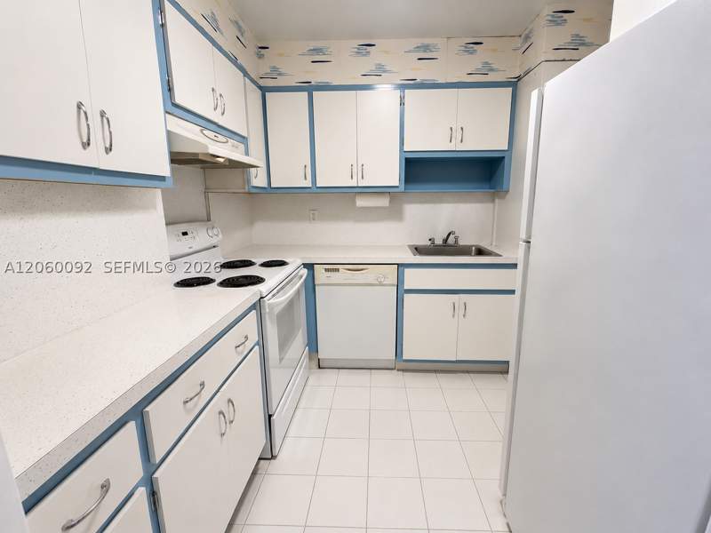 2 bedroom Condominium at 220 Kings Point Dr 211, Kings Point Imperial Cond, Sunny Isles Beach — photo 3