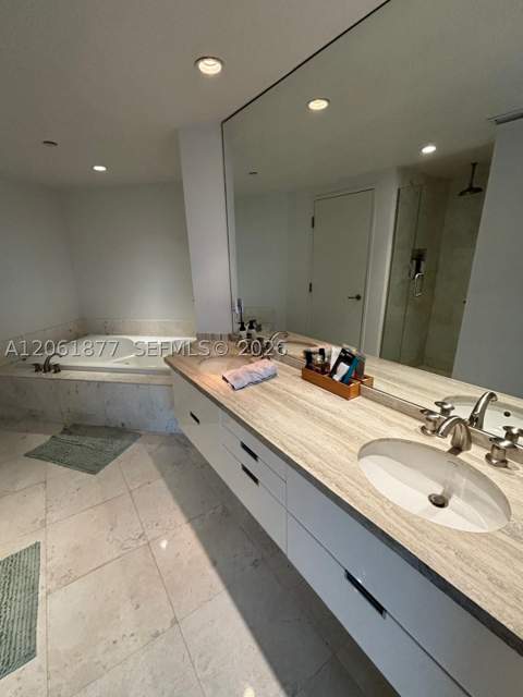 9401 Collins 401, Surfside FL - photo 16 of 28