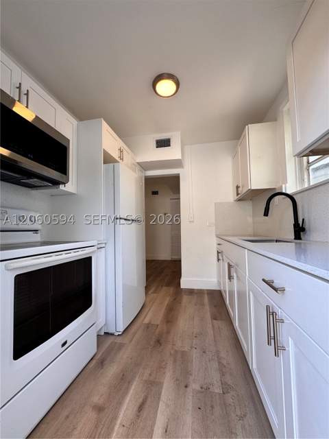 2381 NW 153rd St, Miami Gardens FL - photo 6 of 15