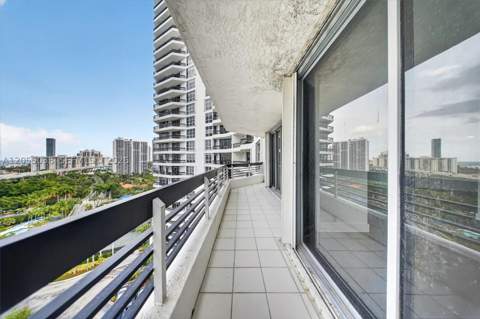 3530 Mystic Pointe Dr 1606, Aventura FL - photo 18 of 45