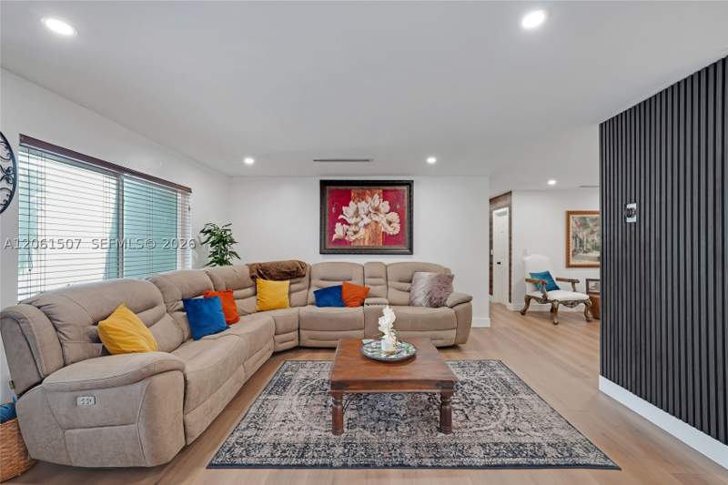 3 bedroom SingleFamilyResidence at 13210 SW 12th St, Sevilla Gardens Sec 1, Miami — photo 3
