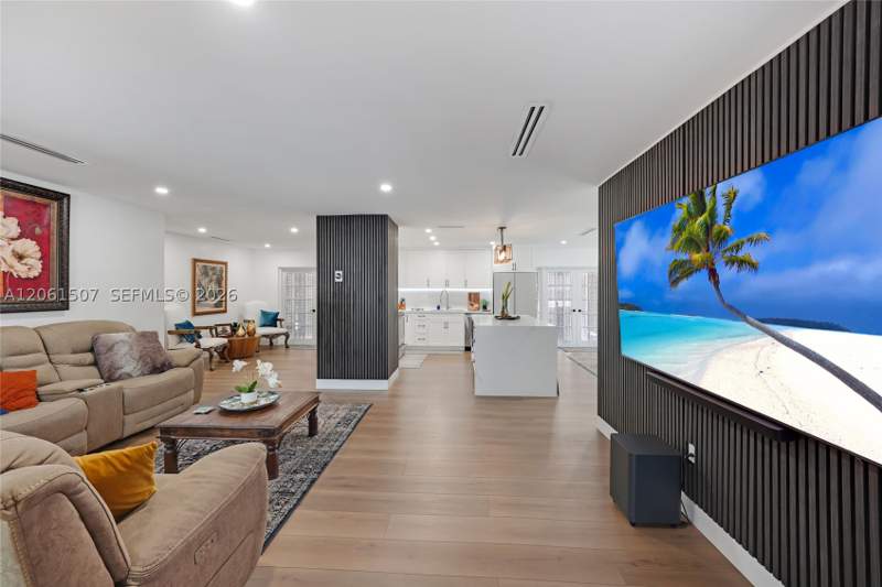3 bedroom SingleFamilyResidence at 13210 SW 12th St, Sevilla Gardens Sec 1, Miami — photo 4