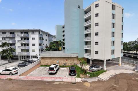 1670 Bay Road 3F, Miami Beach FL - photo 19 of 43