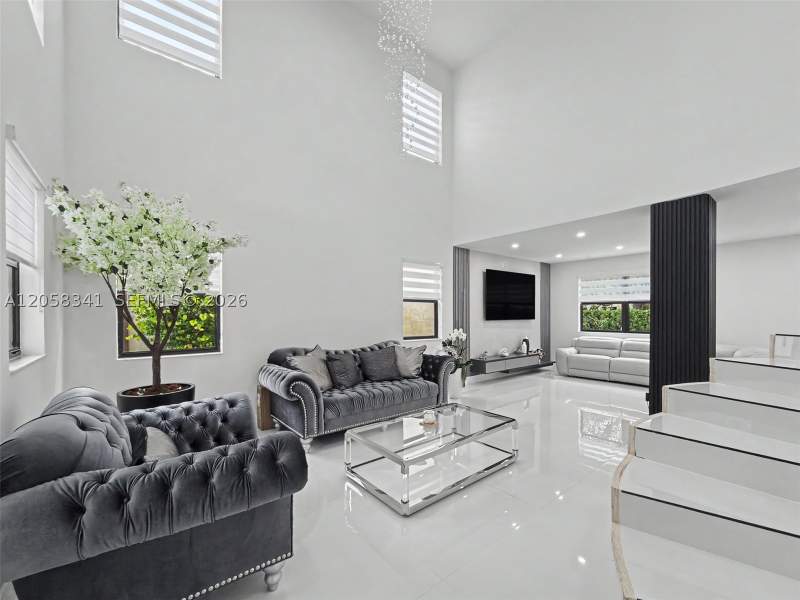 5 bedroom SingleFamilyResidence at 589 SE 35th Ter, Baywinds At Cozumel, Homestead — photo 3