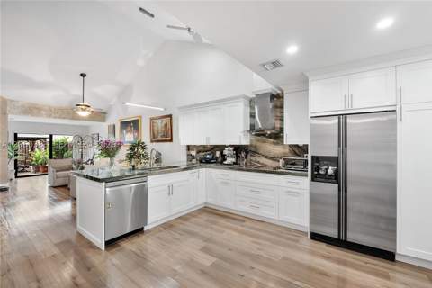 10191 SW 137th Pl, Miami FL - photo 8 of 37