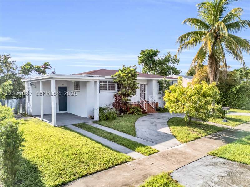 4 bedroom SingleFamilyResidence at 2025 SW 82nd Ct, Miracle Manor, Miami — photo 4