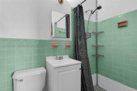 2025 SW 82nd Ct, Miami FL - photo 9 of 41