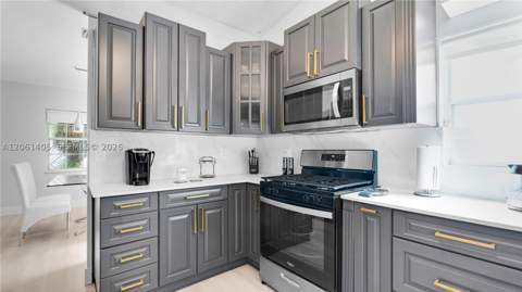 8356 SW 158th Ave, Miami FL - photo 12 of 48