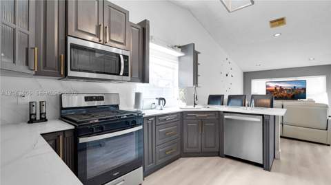 8356 SW 158th Ave, Miami FL - photo 13 of 48