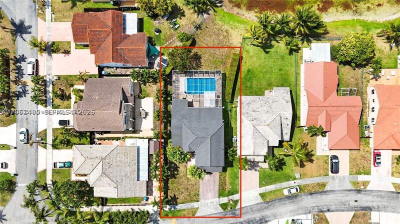 3 bedroom SingleFamilyResidence at 8356 SW 158th Ave, Lago Mar South 2nd Addn, Miami — photo 3